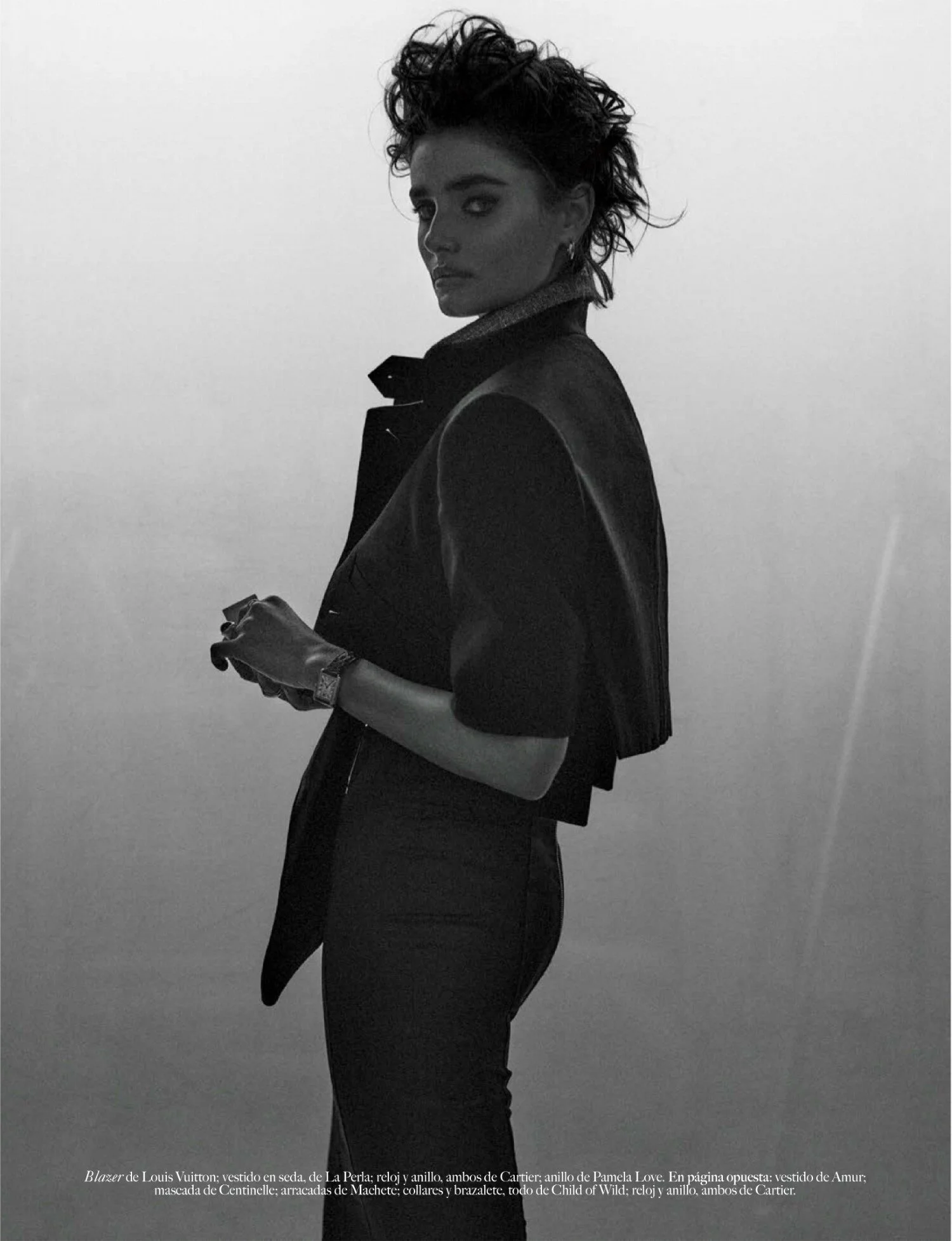 Taylor Hill Goes 'Prima Donna' by Chris Colls for Vogue Mexico